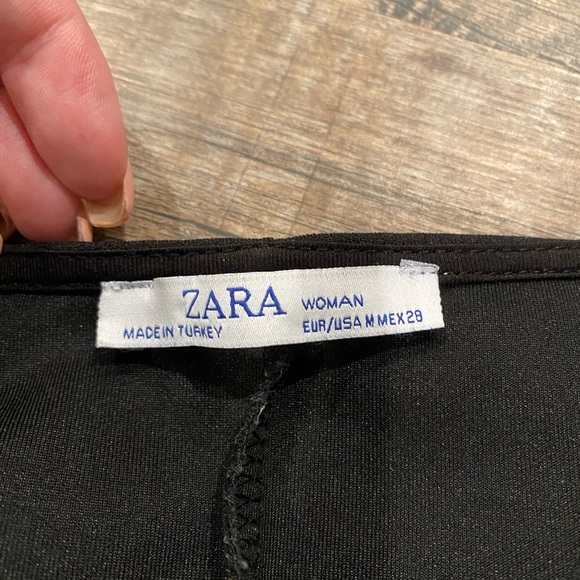 ✨2/$20✨Zara Babydoll Top - Picture 3 of 3